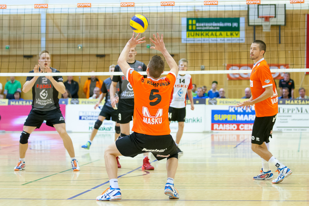 Venski mestarien ykköshammas liiga-avauksessa