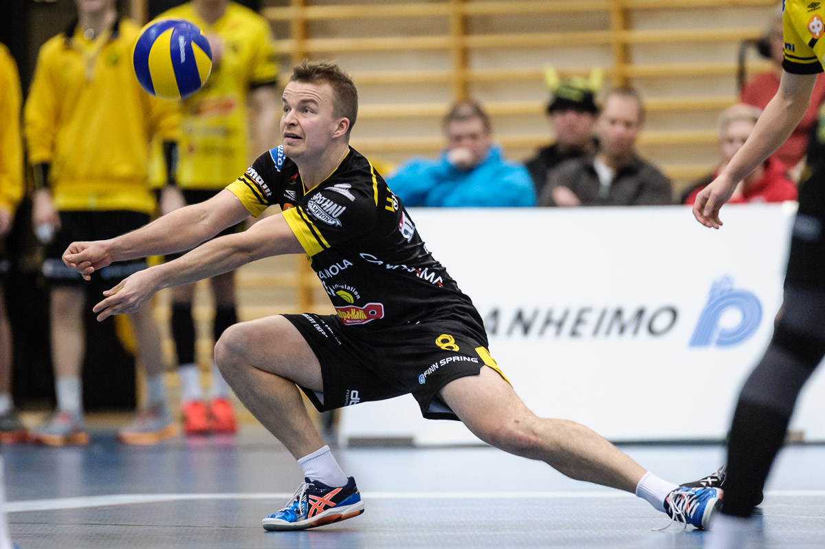 Tiikerit raateli syötöllään Hurrikaania