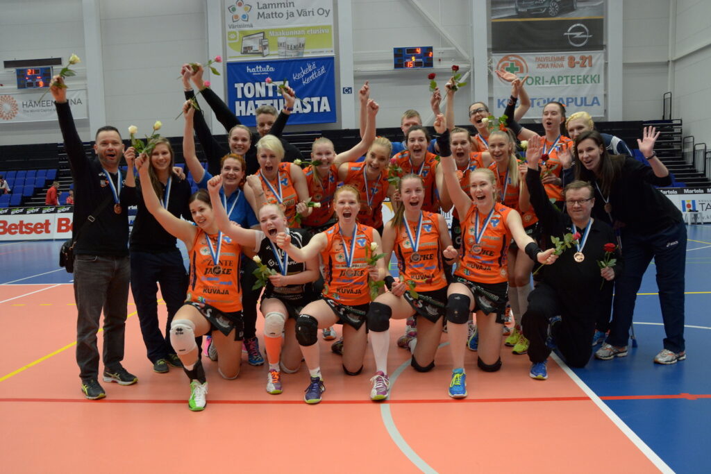 HPK:lle naisten liigapronssit