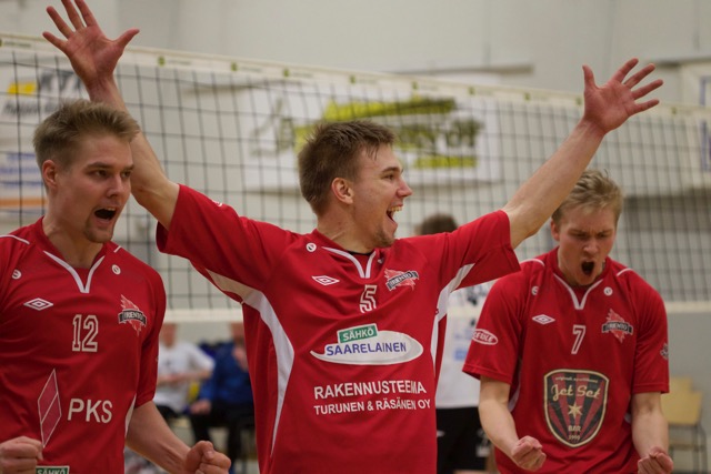 Liiga-Riento säilytti paikkansa liigassa