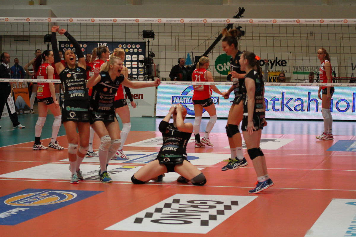 HPK ryösti mestaruuden katkolle