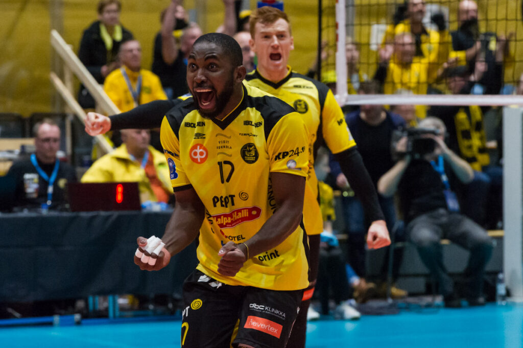 Oulun Superlauantai oli menestys - viisieräinen Tiikereille