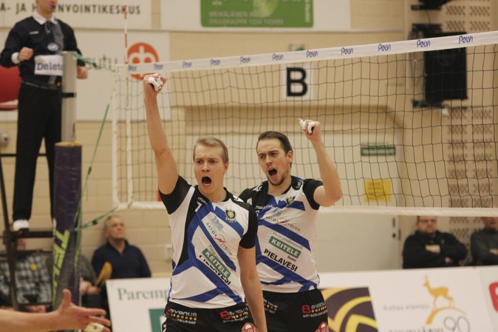 Sampo ja Team Lakkapää tylyjä isäntiä