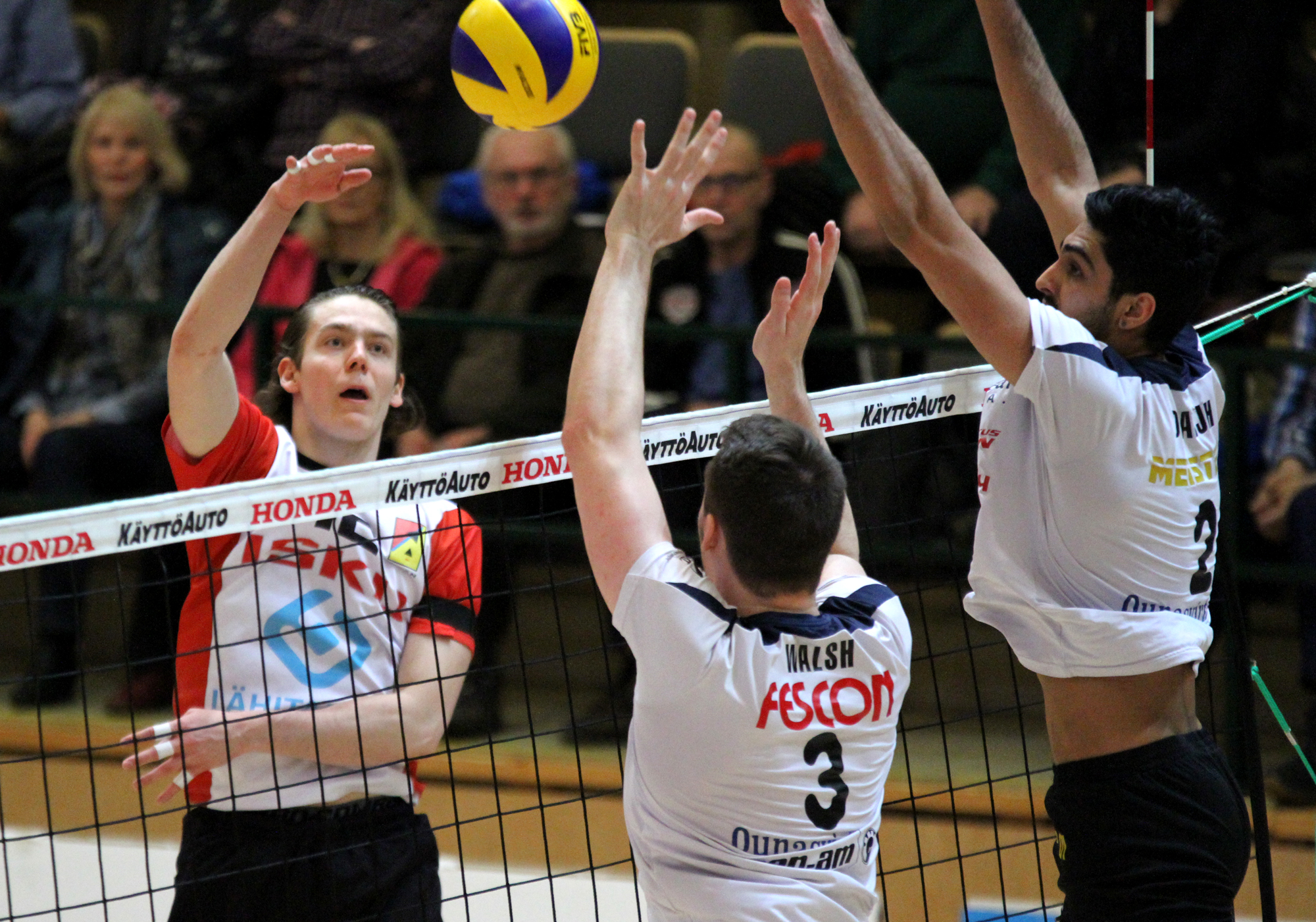 LEKA Volley tarrasi viimeiseen pudotuspelipaikkaan
