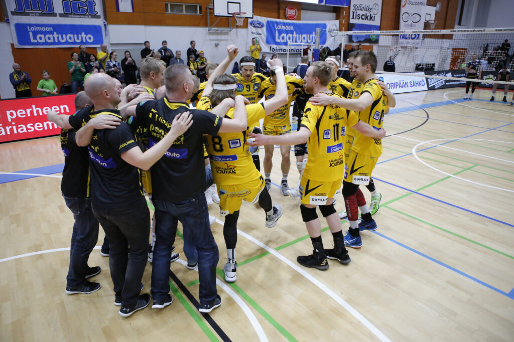 Hurrikaani voitti runkosarjan