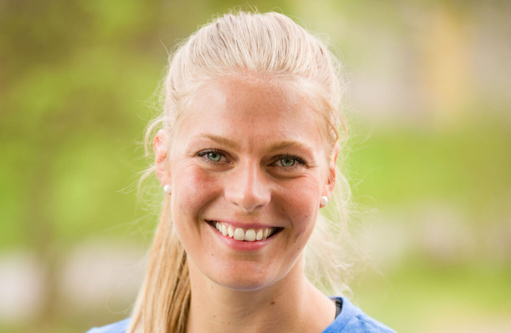 Nette Tuominen LiigaPlokin paitaan