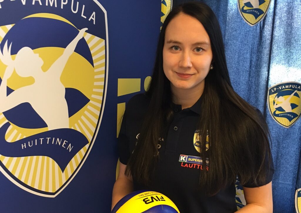 Roosa Nieminen ja LP-Vampula Huittinen sopimukseen