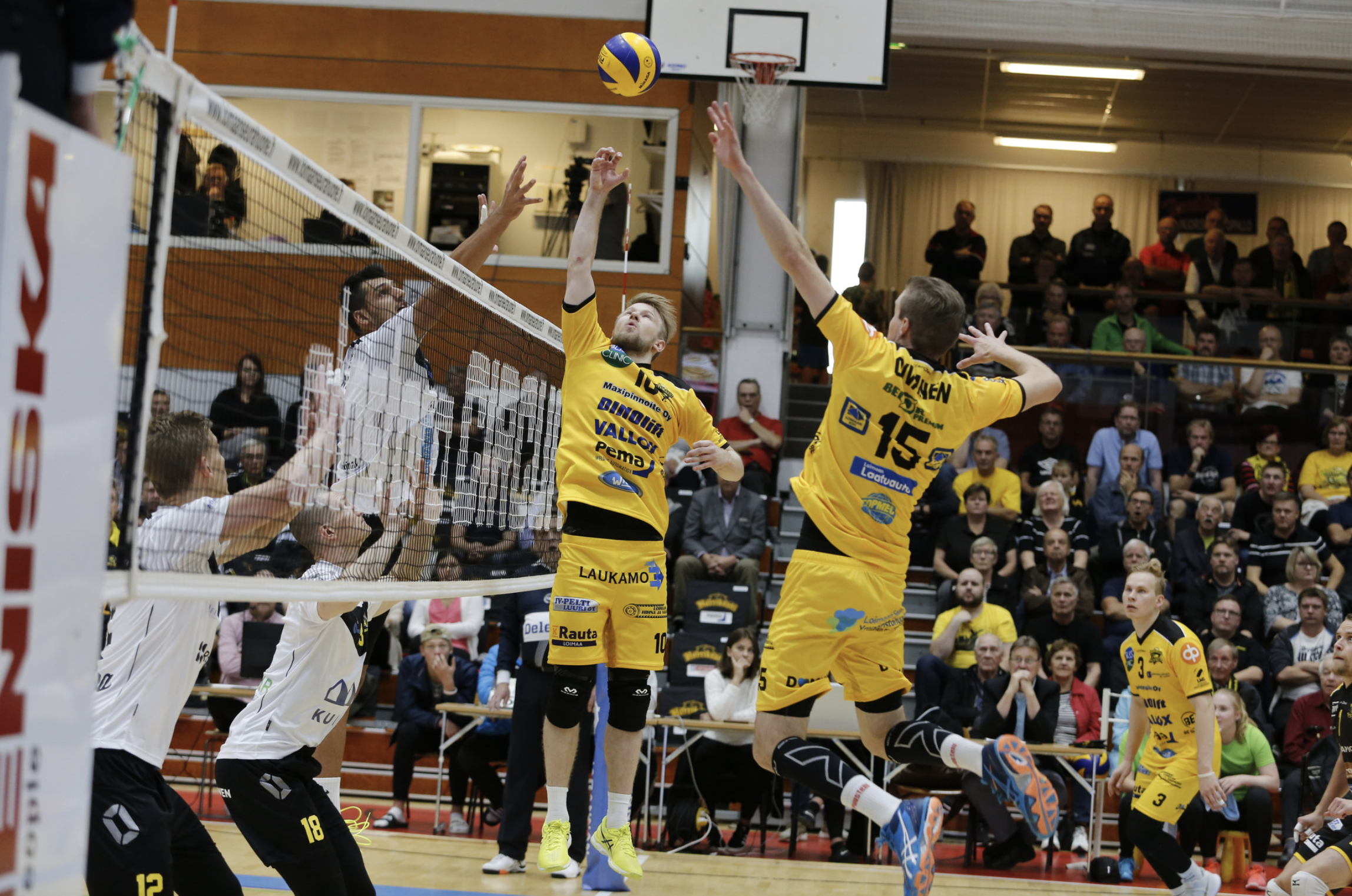 LEKA Volleylle kuuden pisteen vierasreissu