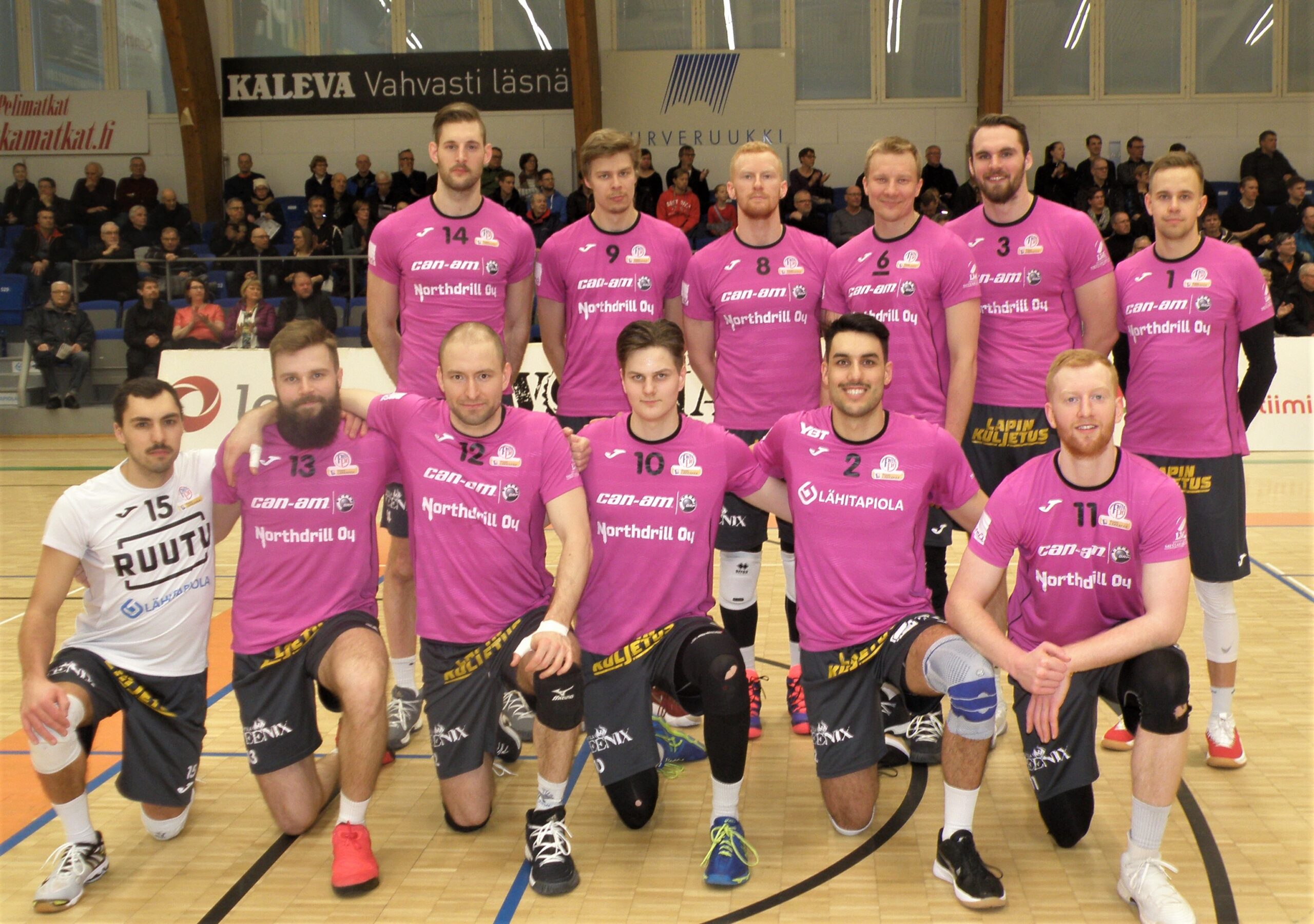 LEKA Volley ja Team Lakkapää aloittivat puolivälierät vierasvoitoilla