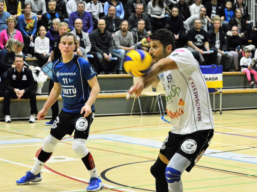Akaa-Volleyn pelaajistoon kolme kovaa Koota