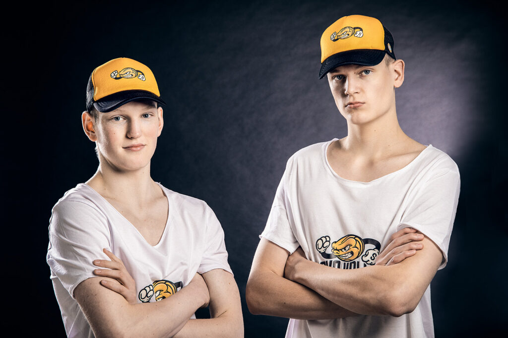 Lupaavat nuoret monivuotisiin sopimuksiin Savo Volleyn kanssa