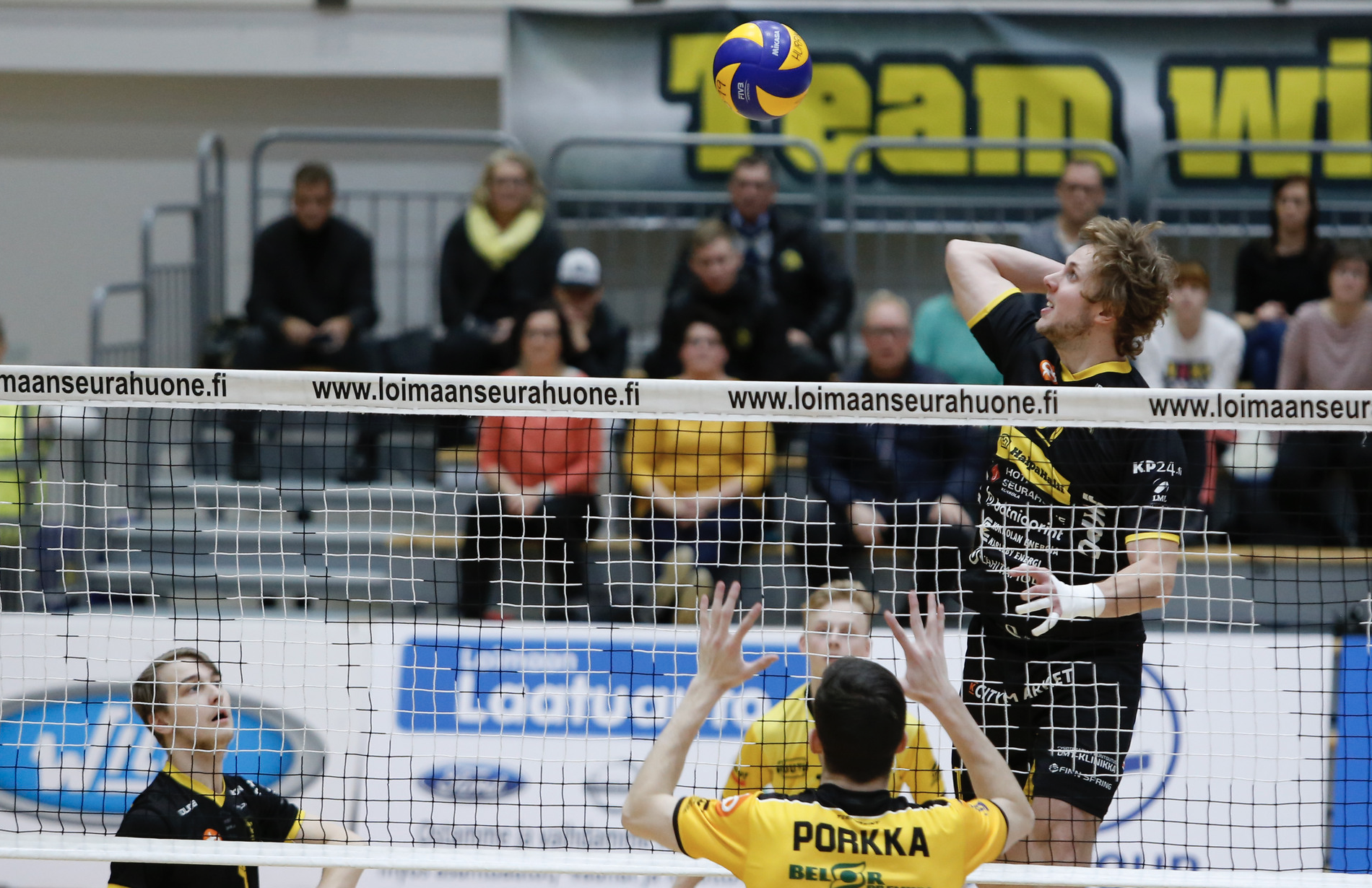 Akaa-Volley jysäytti Savo Volleyn nurin