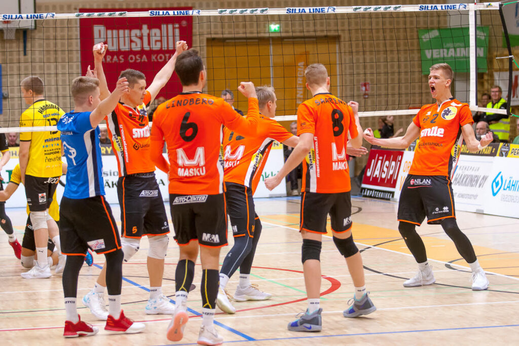 Savo Volley vei kärkiottelun Sastamalassa