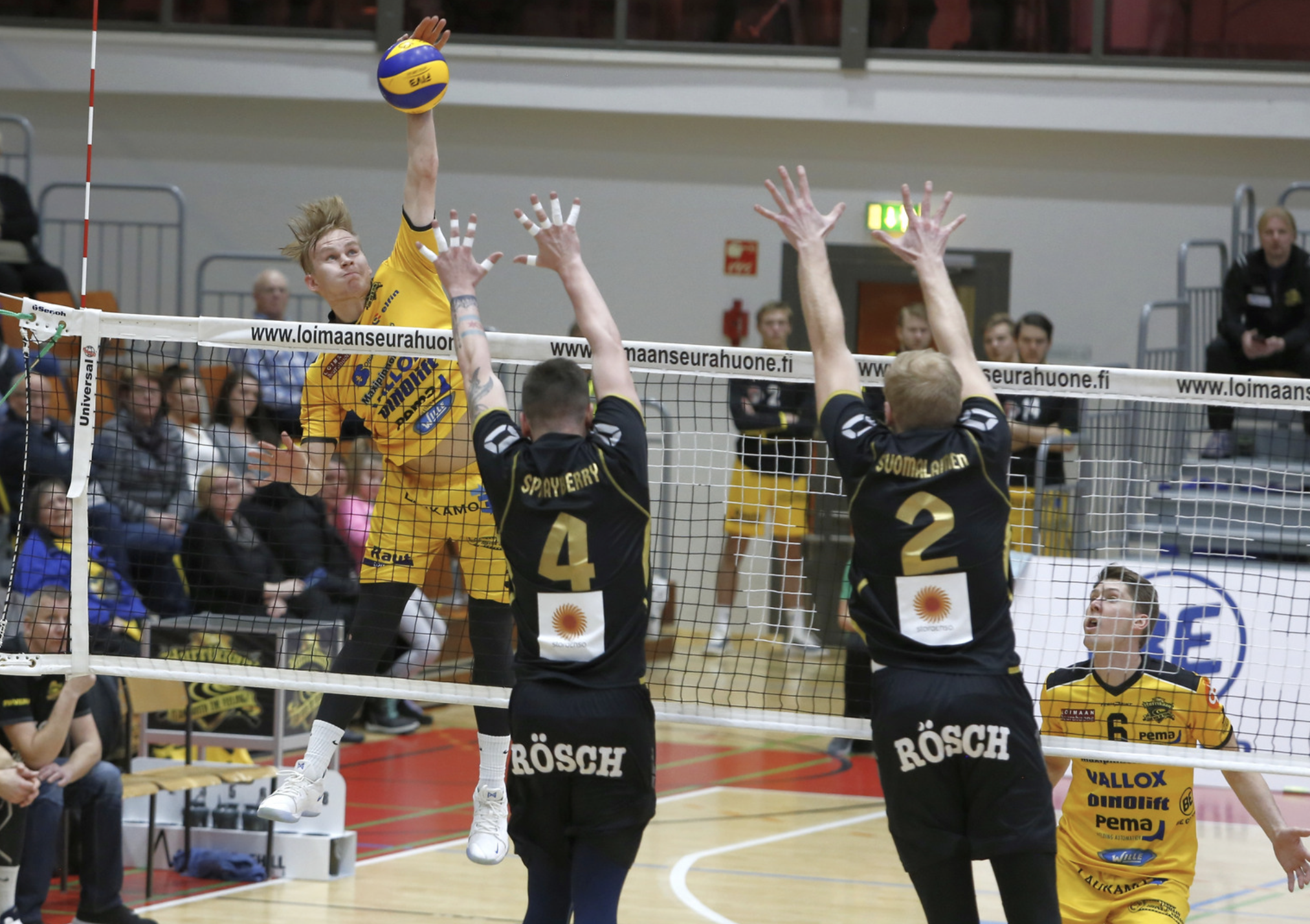 Hurrikaani selvitti Hurmoksen edeten cupfinaaliin