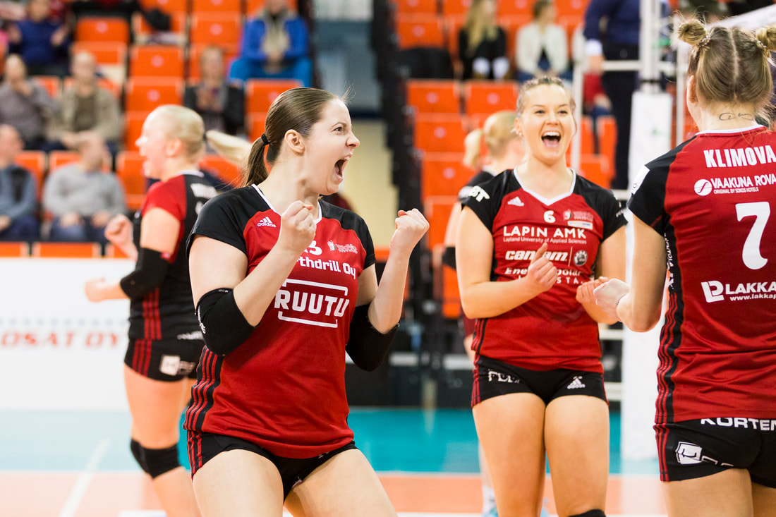 Viivi Pyhäjärvi jatkaa WoVo-paidassa