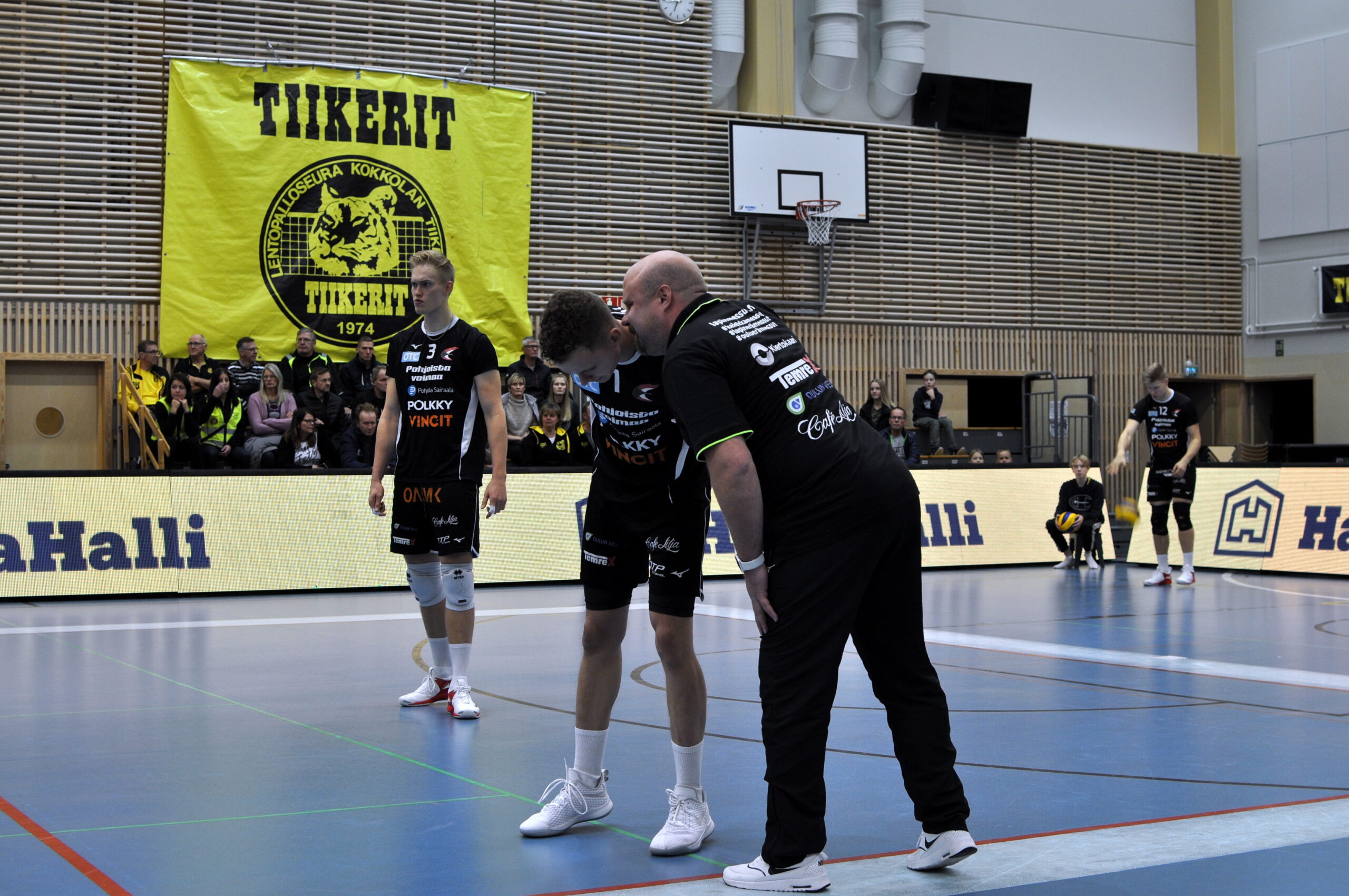 Akaa-Volley, VaLePa ja Tiikerit sunnuntain voittajia