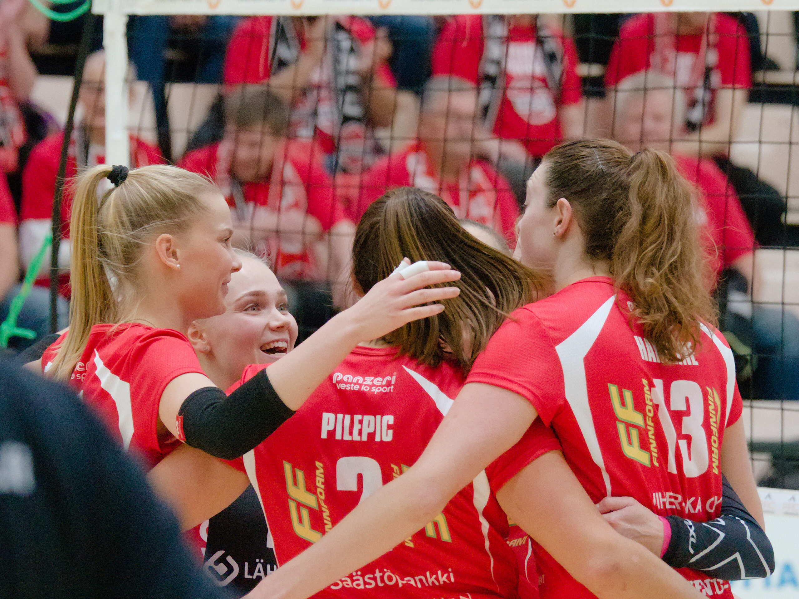 Viikon ottelu: Naisten "El Clásico" Kerho - LP Viesti perjantaina