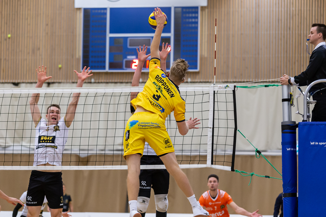 Ropponen ja Marshall pistetilaston kärkinimet