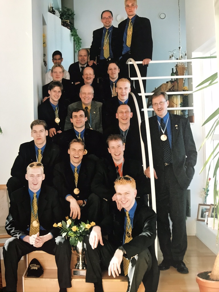 1999-2000: KuPS-Volley mestariksi kaikkien aikojen yleisömäärän todistamana