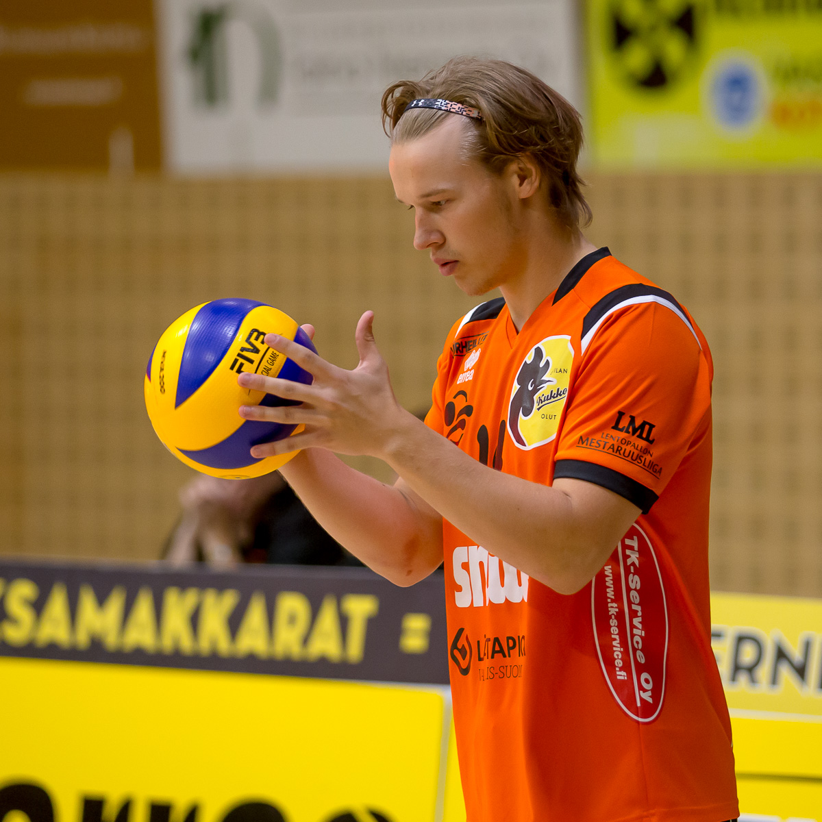 Vuorinen Fowadin liberopariksi Vantaalle