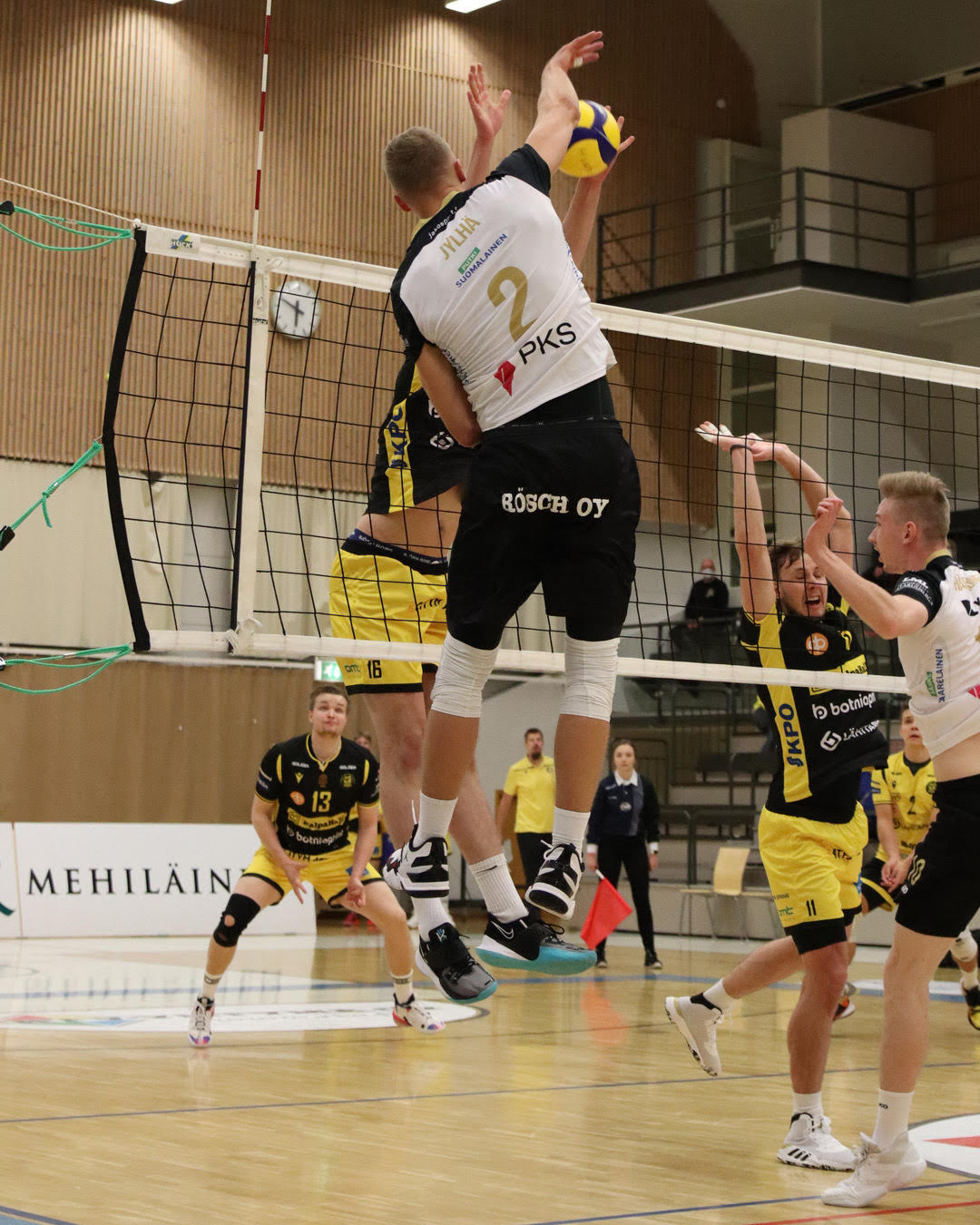 Savo Volley jatkaa erätappioitta - Ducksille avausvoitto ja Hurmokselle avauspiste