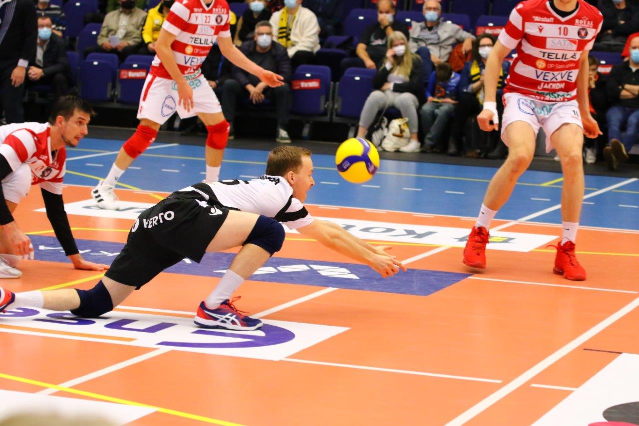 VaLePa hoiteli kärkikamppailun tyylillä - Hurrikaani ja Akaa-Volley myös voittoihin