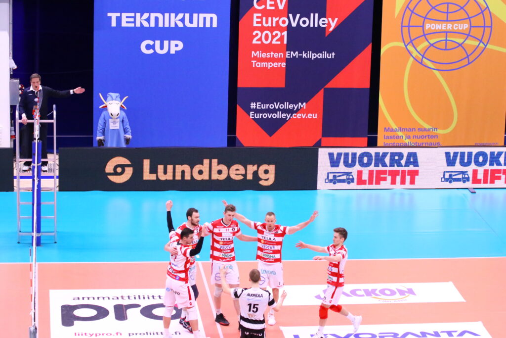 VaLePa jälleen miesten cup-finaaliin