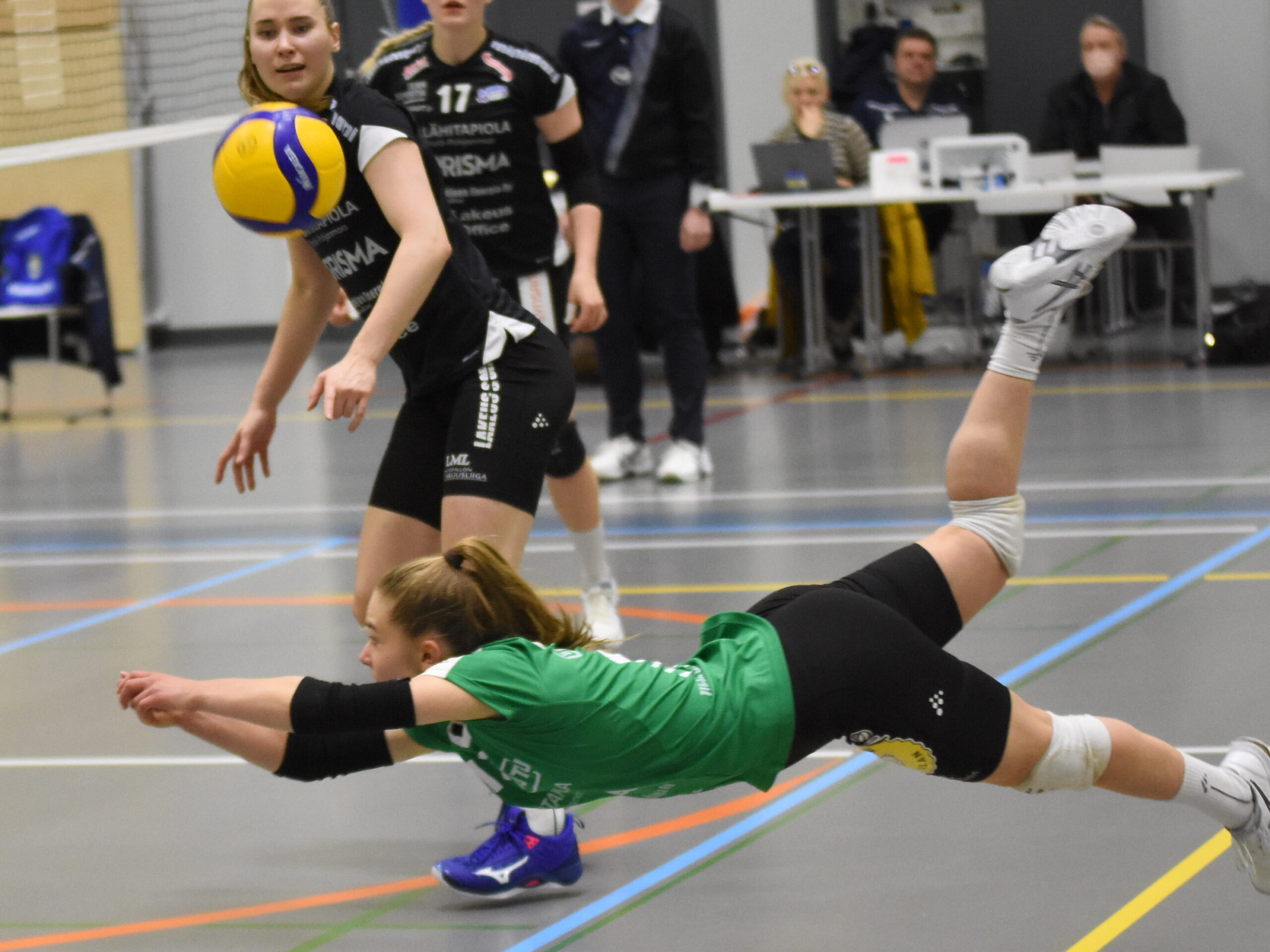 JymyVolleylle ensimmäinen vierasvoitto yli vuoteen - LP Viesti jyräsi vahvistuksettoman LiigaPlokin