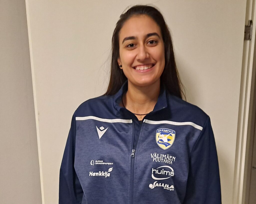 Kristiana Petrova yleispelaajaksi LP-Vampulaan