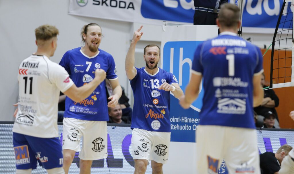 Akaa-Volley nappasi vierasvoiton Loimaalta
