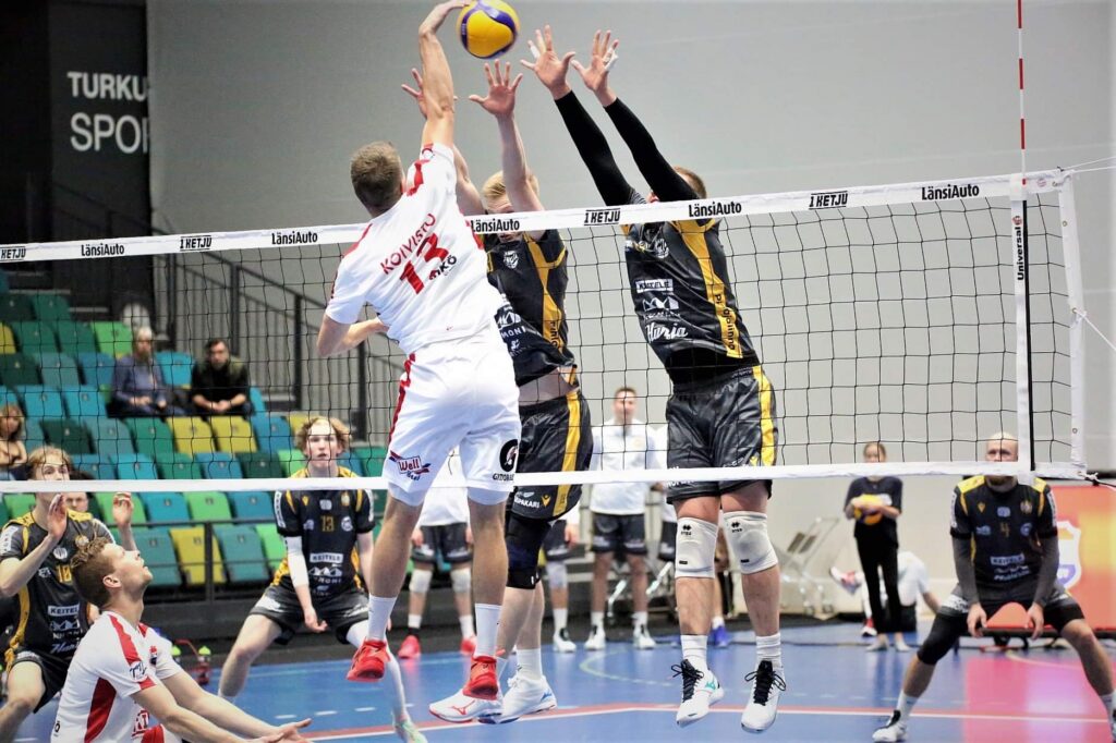 Savo Volley, Akaa-Volley ja Ducks hakivat vieraspisteet