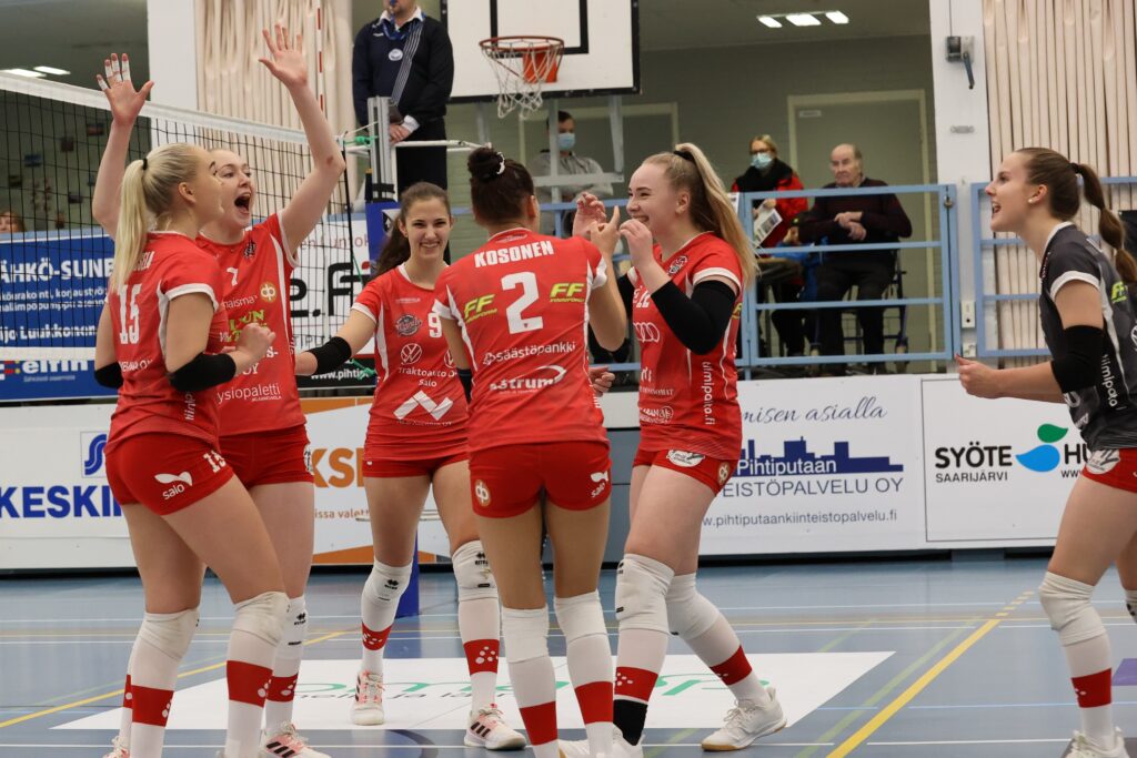 LiigaPloki haastoi sarjakärjen - LP Viesti vei pisteet mukanaan