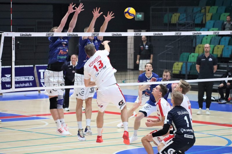 Akaa-Volley ja Savo Volley sunnuntain voittajat