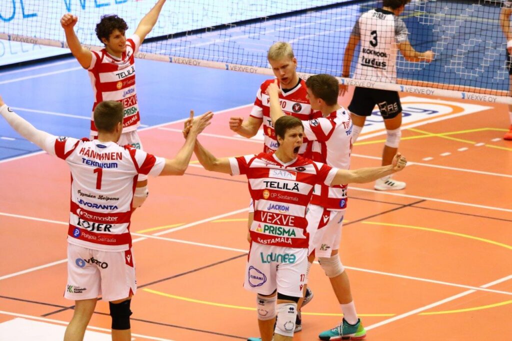 Cross pieksi kärkipelin VaLePalle