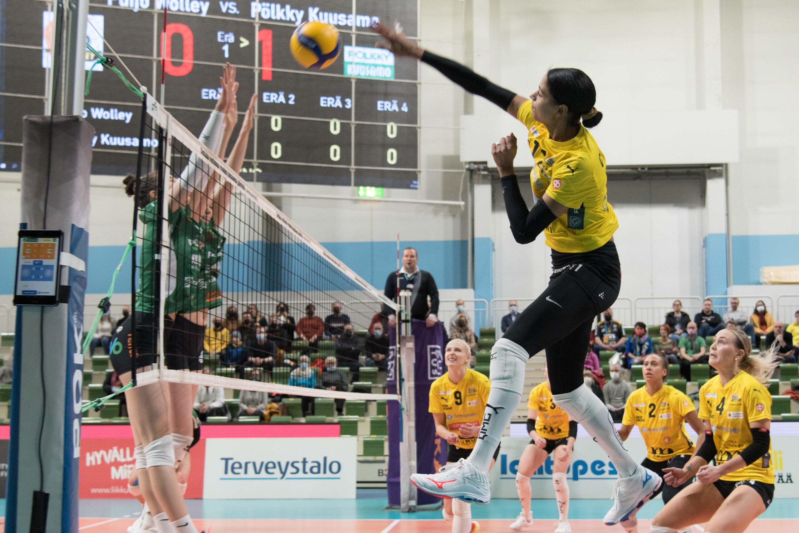 Helsinki Volleylle ensimmäinen liigavoitto - Pölkky ja LP Kangasala vierasvoittoihin