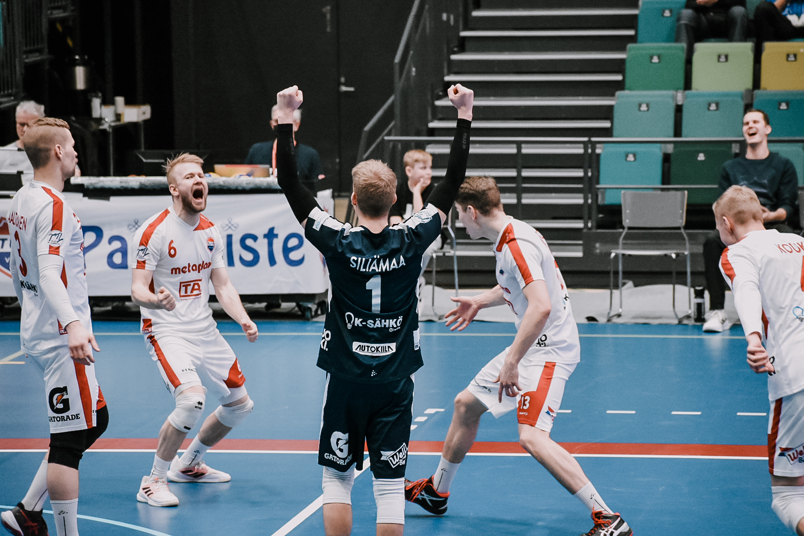 TUTO Volley piinasi VaLePa:n viiteen - Hurmos ja Hurrikaani lauantaivoittoihin