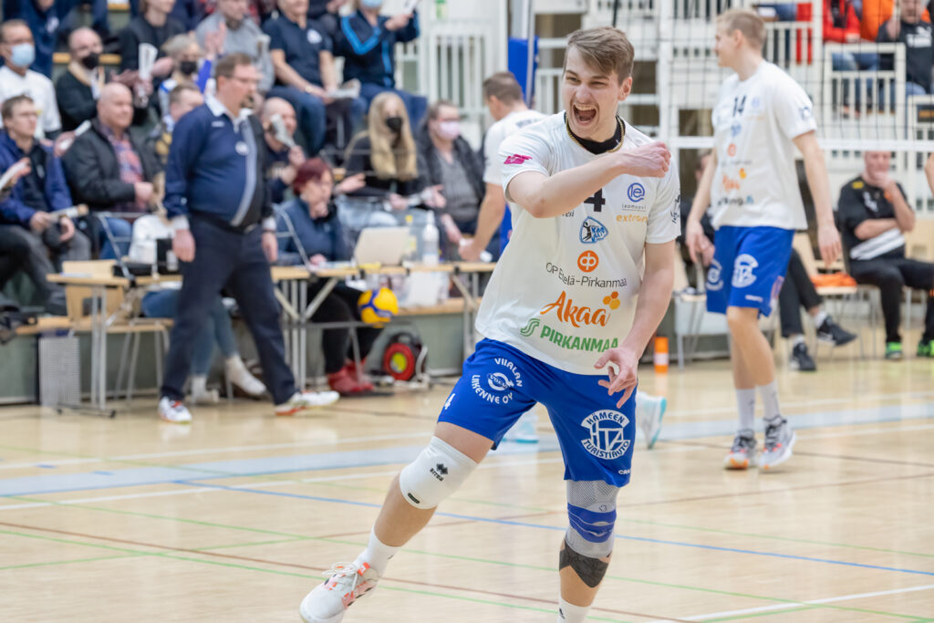 Akaa-Volley pitkän kaavan kautta voittoon Raision Loimusta