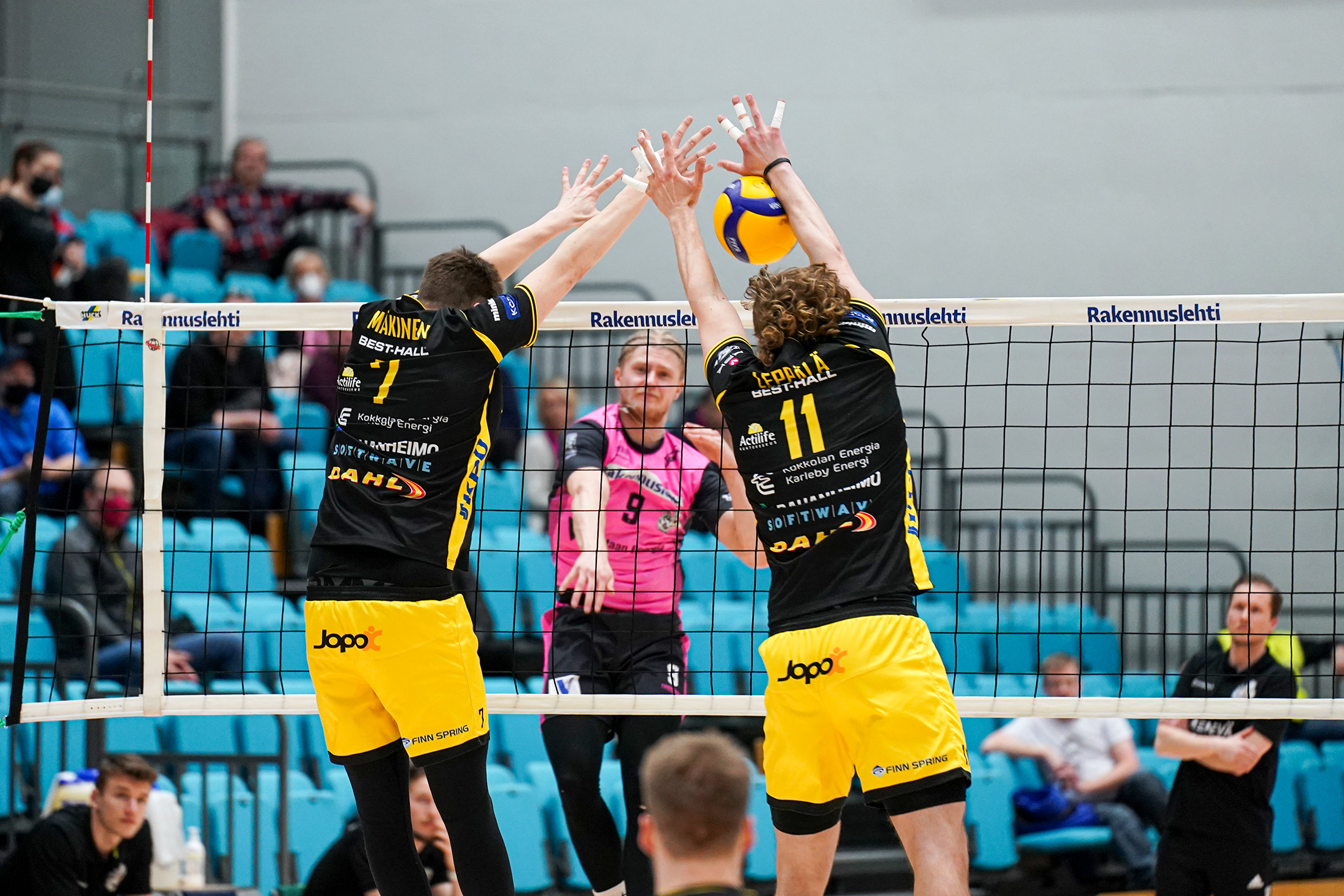 Loimu pudotti voitollaan VaLePan kärkipaikalta - Savo Volley ja Tiikerit myös voittoihin