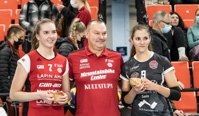 Woman Volleyn edustusjoukkueen taustoihin uusia voimia - Sarna manageriksi