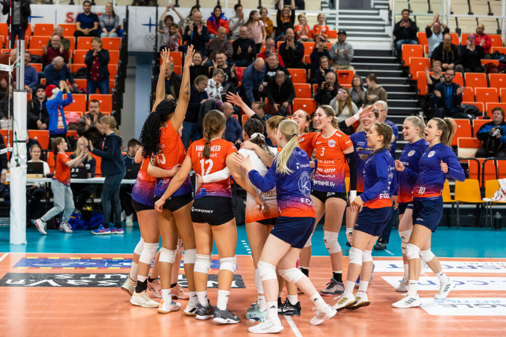 Unelias Arctic Volley heräsi pitkällä erätauolla ja voitti Puijo Wolleyn
