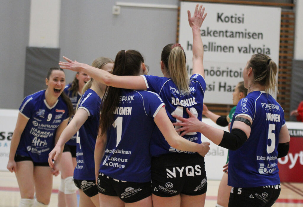 JymyVolley yllätti LP Kangasalan vieraissa - Pölkky ja Arctic Volley kotivoittoihin