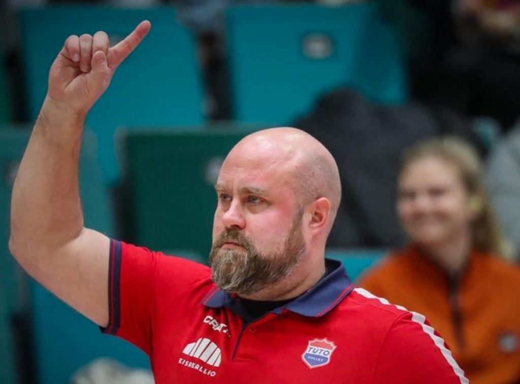 Olli Kuoksa ensi kaudeksi Hurrikaani-Loimaan päävalmentajaksi