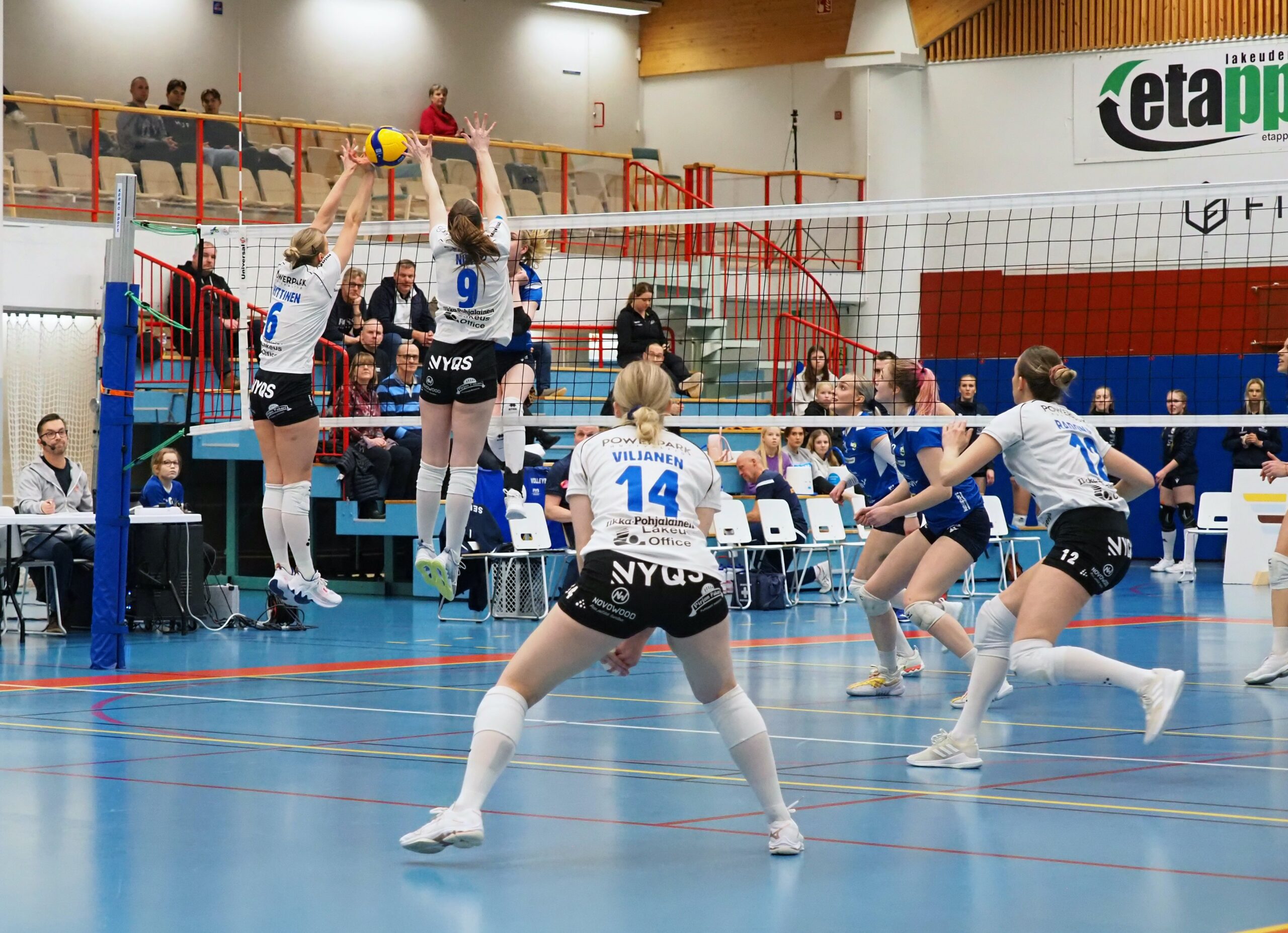 Pölkky Kuusamolle makea voitto Kangasalta - LP-Vampulalle tärkeät pisteet Nurmosta