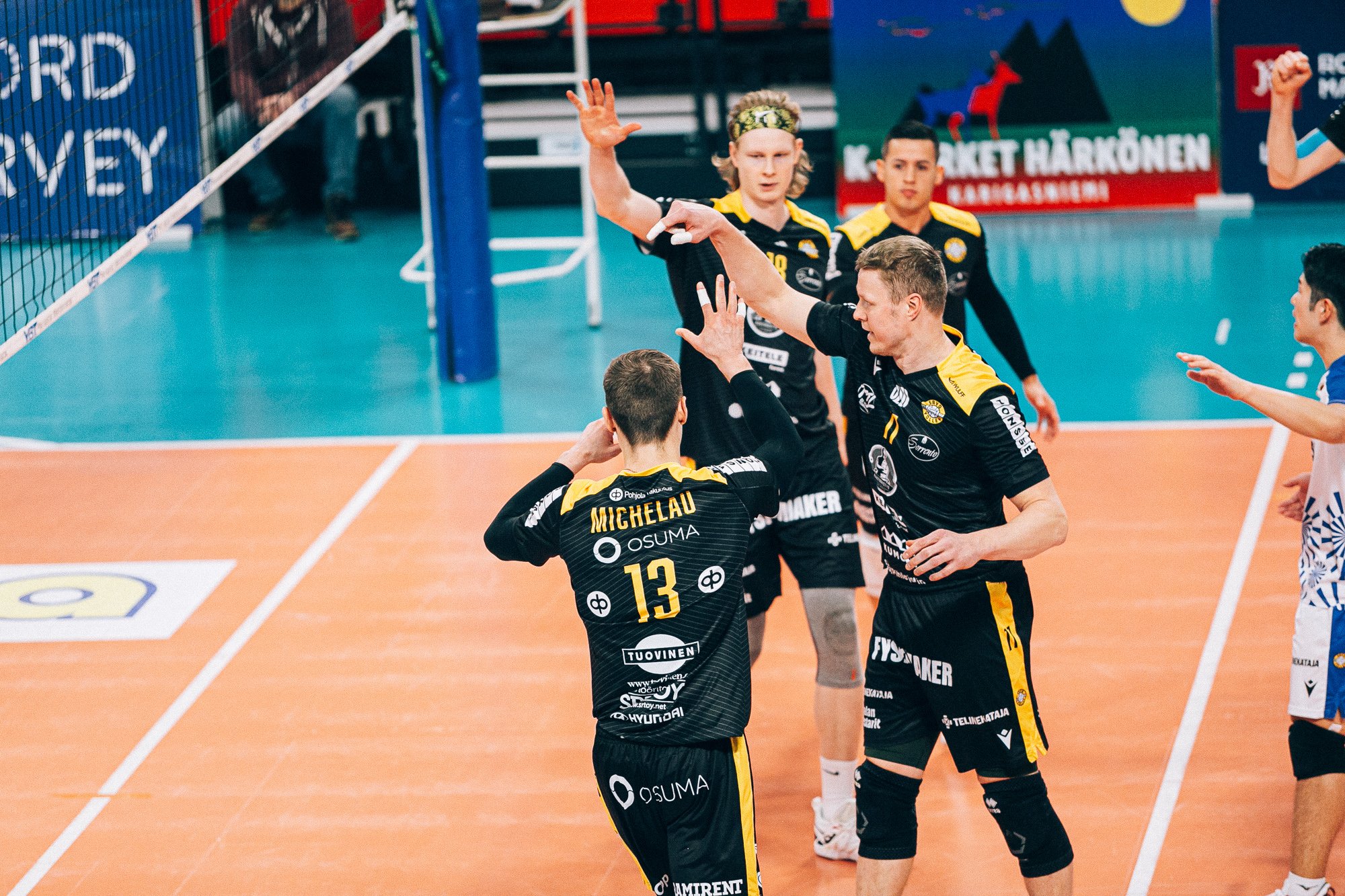Ducksille kauden toinen vierasvoitto - Savo Volley nousi voittoon Rovaniemellä