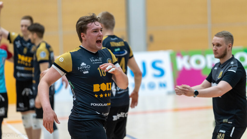 Akaa-Volley tyly isäntä Tiikereille - Hurmos viidennessä parempi Vantaalla