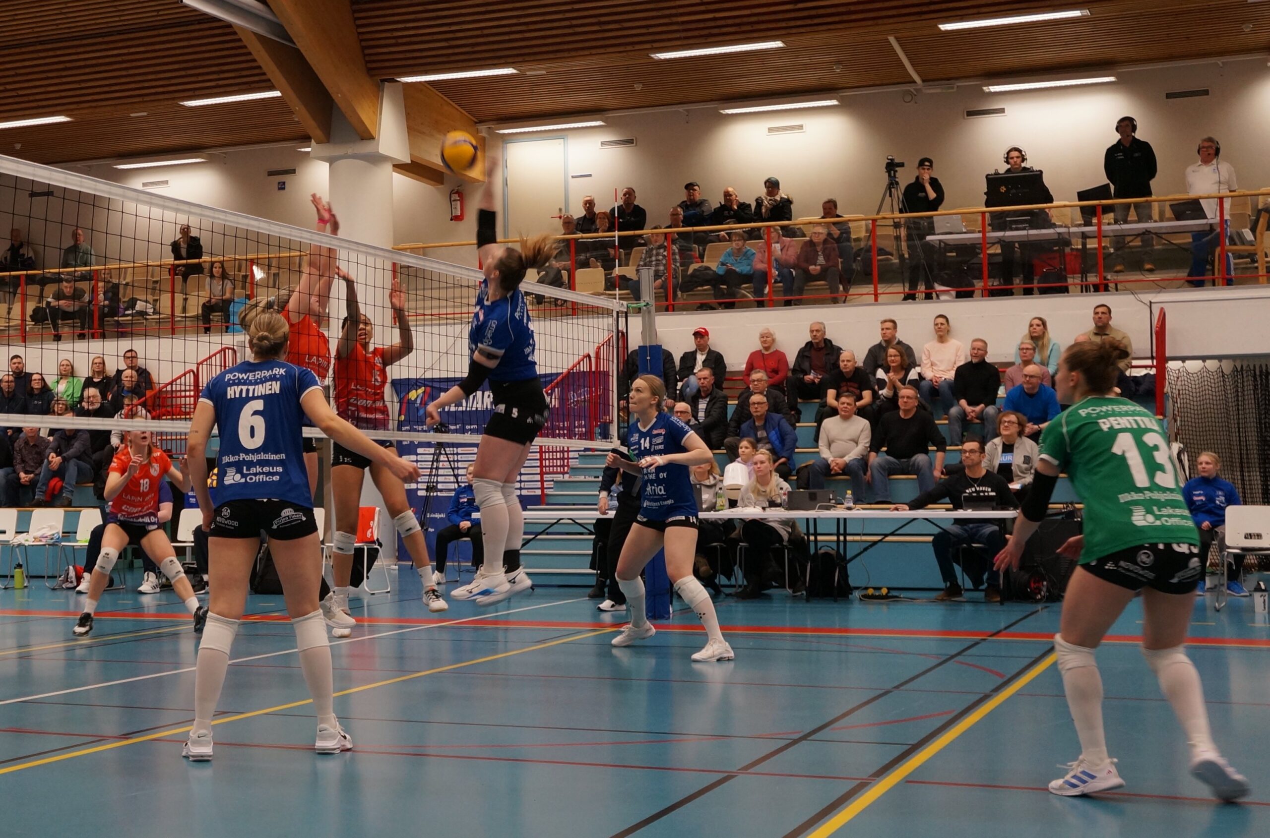 Liigakarsinnoissa tasaista - JymyVolley otti 2-1 -johdon ja Ducks kavensi 1-2:een