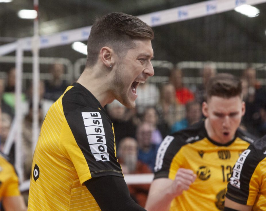 VaLePa voiton päähän 12 perättäisestä välieräpaikasta - Savo Volley tasoitti voitot