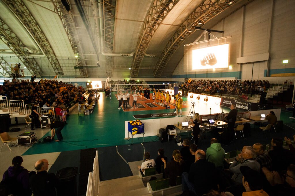 VaLePa voiton päähän 12 perättäisestä välieräpaikasta - Savo Volley tasoitti voitot