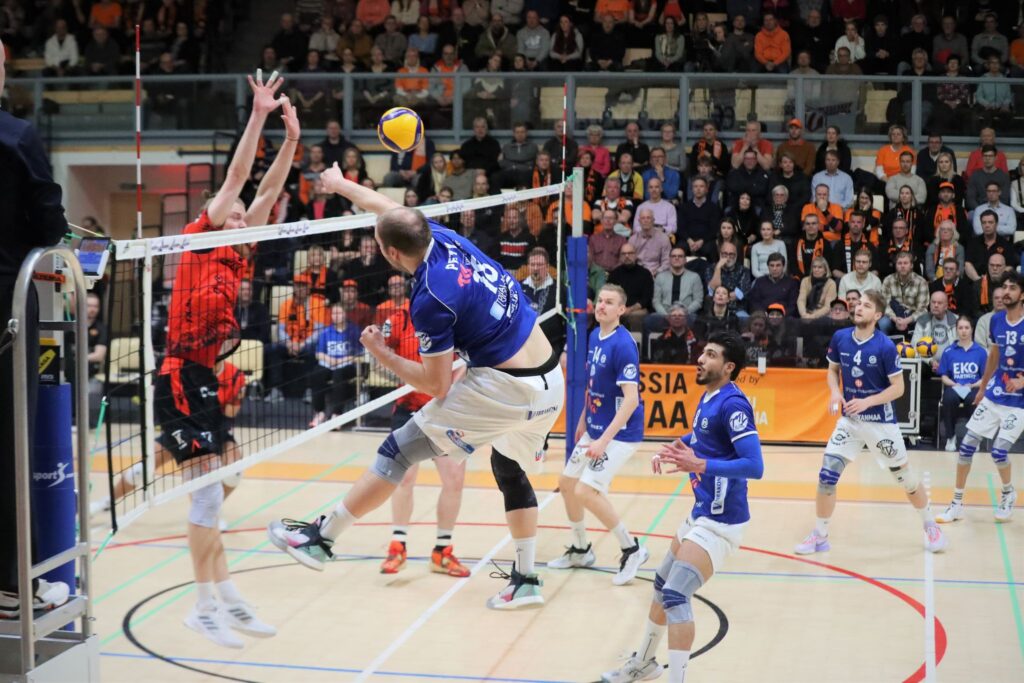 Mikä välieräsarja! Akaa-Volley siirsi ratkaisun pitkäperjantaille