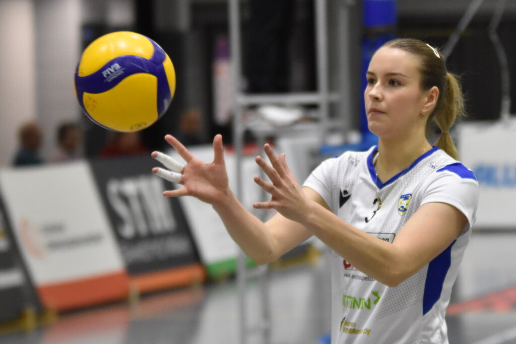 LP-Vampulan keskitorjujina jatkavat Ella Aalto ja Ada Vikstedt